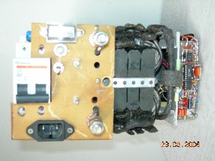 Вид сверху (силовой трансформатор и модуль управления ключами)